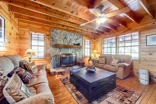 Mineral Bluff House | Rustic Ridge