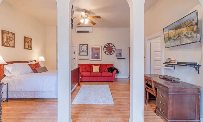 Downtown Reno House | Rustic Studio walking distance to Downtown
