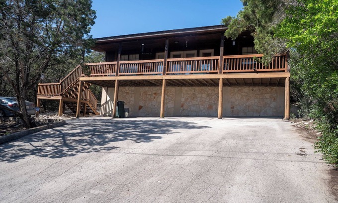 Concan House | Rustic two bedroom home nestled on Cedar Ridge Lane.