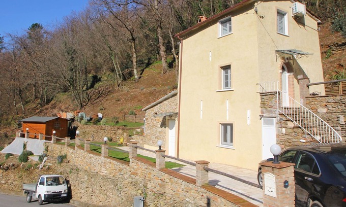 Seravezza House | Rustical house with Jacuzzi for 4 People and private Garden