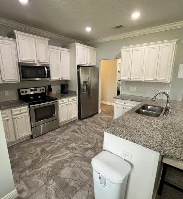 Wynnehaven Beach House | RV Ready 3BR 2BA Home Near Navarre and Destin