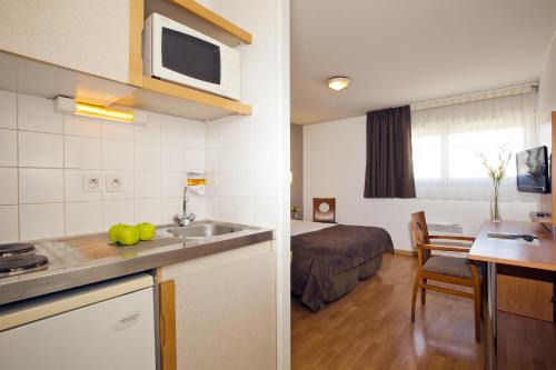 Madeleine-Champ de Mars Apartment | Séjours & Affaires Nantes Ducs De Bretagne