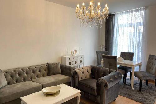 Terrasson-la-Villedieu Apartment | Sélénite