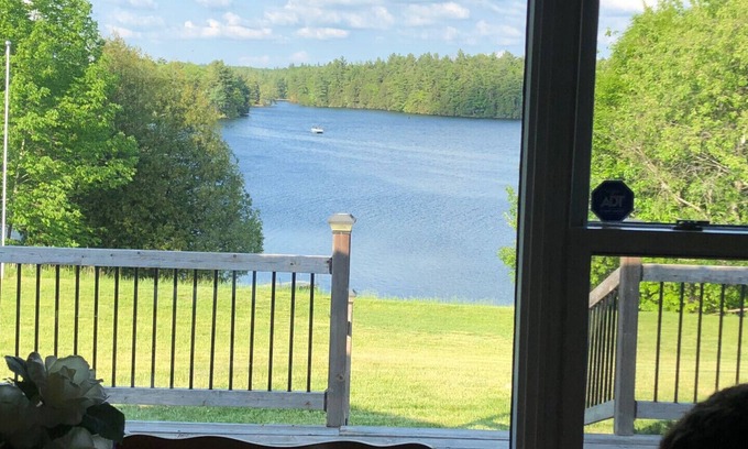 Frontenac Cottage | S & K's cottage on the lake