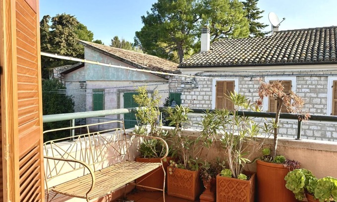 Sirolo Apartment | S256 - Sirolo, comfortable three-room apartment in the center