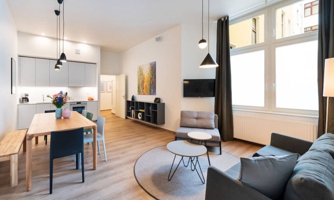 Moabit Apartment | S4 - Apartment 0 · 4-Room Apartment 90sqm with barrier free access