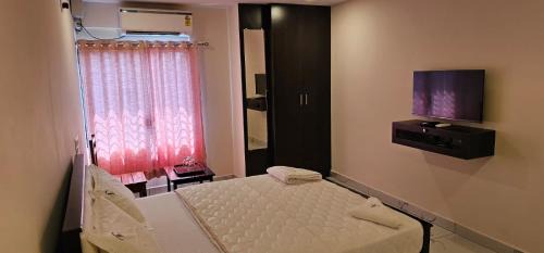Udupi Hotel | SAADHANA COMFORTS LODGE