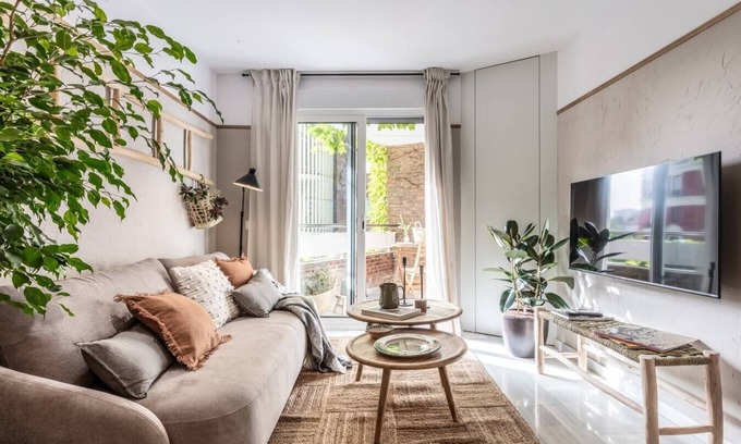 Almagro Apartment | Sabina - 1 bedroom and terrace in Almagro