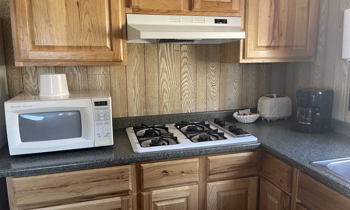 Estes Park Hotel | Saddle & Surrey Motel