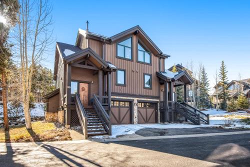Four O'Clock House | Saddlewood