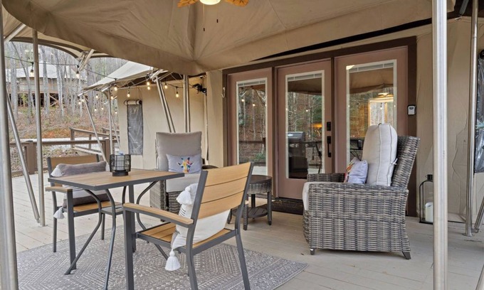Cherokee Cabin | Safari, Romantic Safari Tent for 2 with Hot Tub