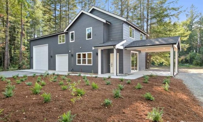 Ferndale House | Safe & Quiet Home -9mi to Bellingham & Border, 8m to Beach