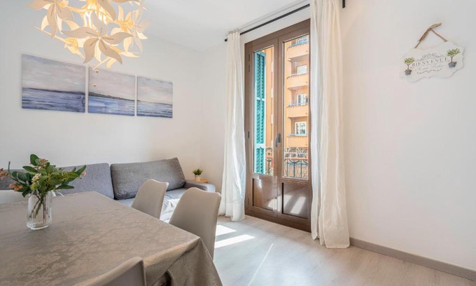 La Sagrada Familia Apartment | SAGRADA FAMILIA C&D Lovely Apartment