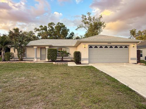 North Port House | Sahara Serenity