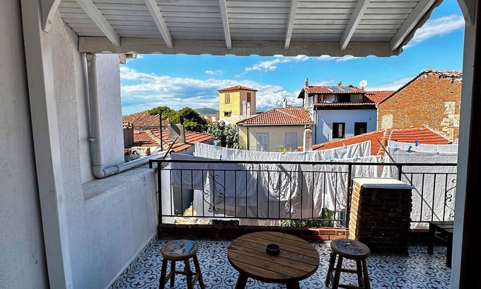 Ayvalik City Center House | Sahmeran Pansiyon