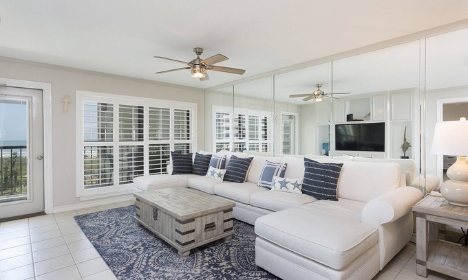 South Padre Island Condo | Saida IV 604 - Two-Bedroom beachfront condo in paradise resort with great balcony
