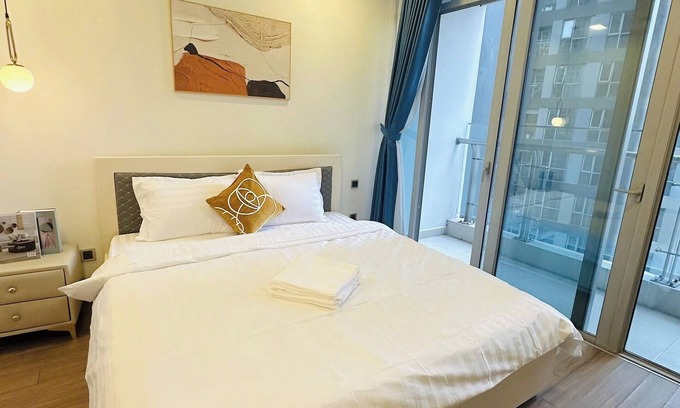 Binh Tan Apartment | Saigon River View Apartment in Vinhomes Central Park 7