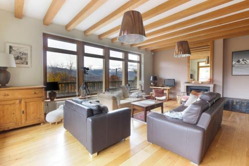 Saint-Gervais-les-Bains Ski Chalet | Saint Éloi - Panoramic view - Mont Joly - Central