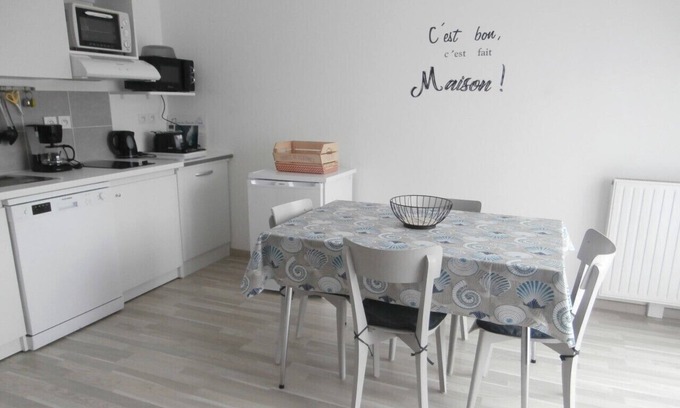Saint-Gilles-Croix-de-Vie Apartment | SAINT-GILLES-CROIX-DE-VIE Holidays 4 People-Center-Plage-LA ROCHE-SUR-YON