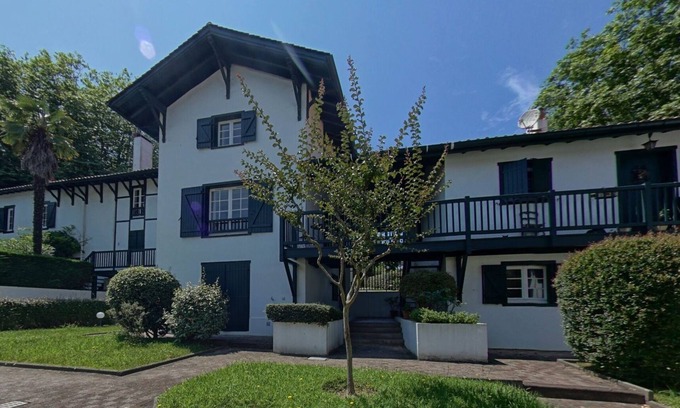 Saint-Jean-de-Luz Apartment | Saint Jean De Luz Erromardie plage 3-room apartment 60 m2, 4 people, 1 parking space