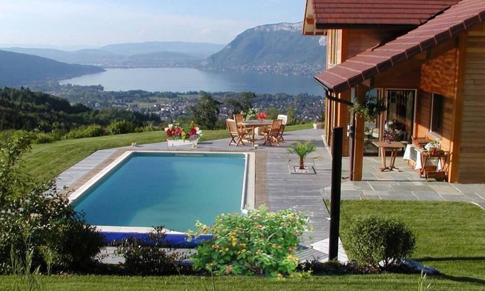 Saint-Jorioz Villa | Saint Jorioz: House with garden
