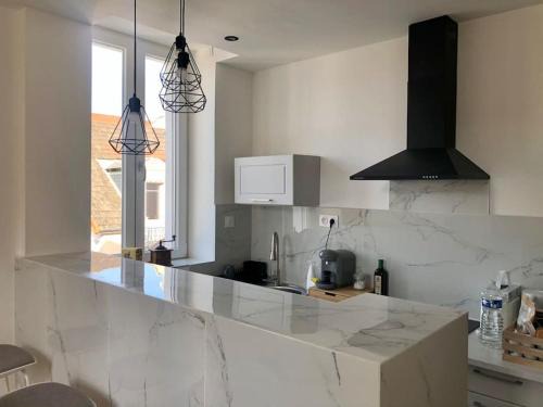 Republique Apartment | Sainte Cécile 5 - T3 élégant, limineux et central