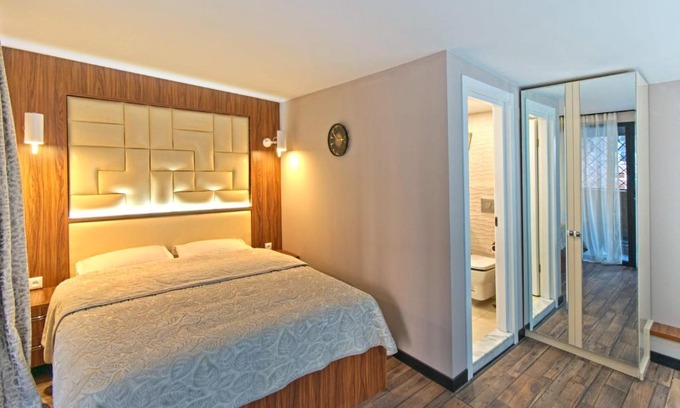 Vake Hotel | Sakhli at Chavchavadze ave 15
