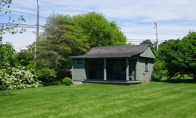 Little Compton House | Sakonnet Point water view cottage with 8 minute walk to idyllic private beach .