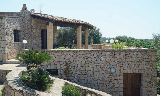 Marina San Gregorio Villa | Salentine stone villa 300m from the sea.
