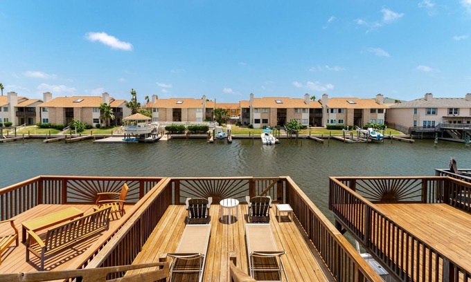 Corpus Christi House | Salt Cay on the Canals