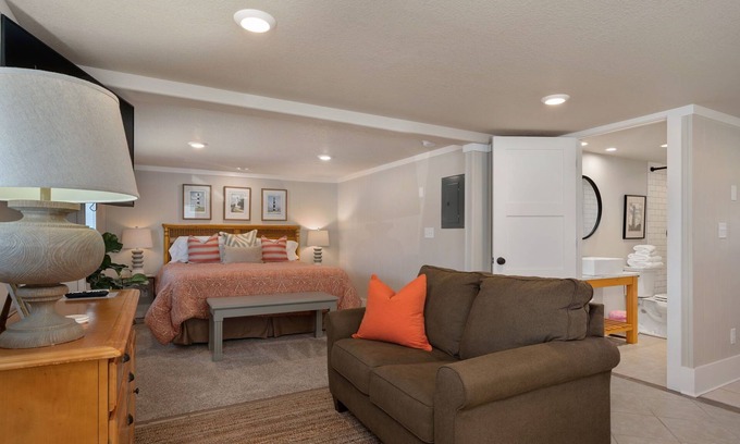 Nags Head Apartment | Salt & Light: Charming Contemporary Studio, Dog-friendly and Close to the Beach!