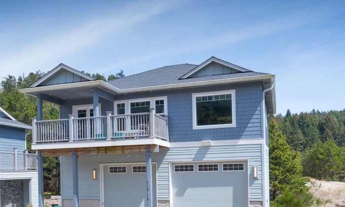 Pacific City House | Salt Lyfe Modern 2 Bedroom - 2 min Walk To Beach