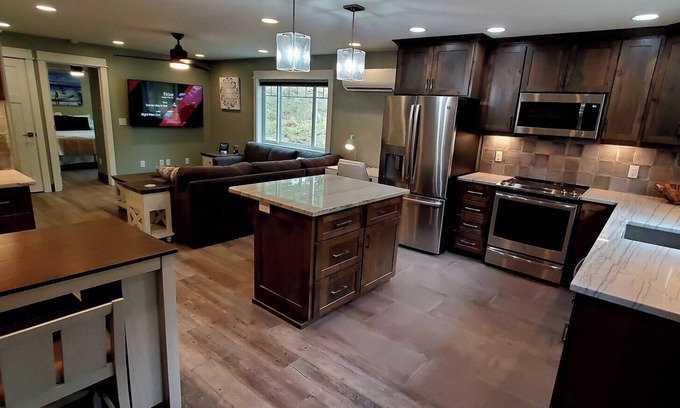Pacific City Apartment | SaltLyfe Surf Shack 1 Bd/1Bth 2 min walk to beach