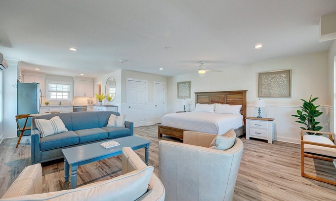 Surf City Condo | Saltwater Resort Suite 3001, King 3rd Floor