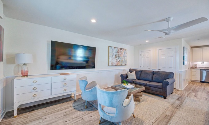 Surf City Apartment | Saltwater Suites, 108 King 1st Floor