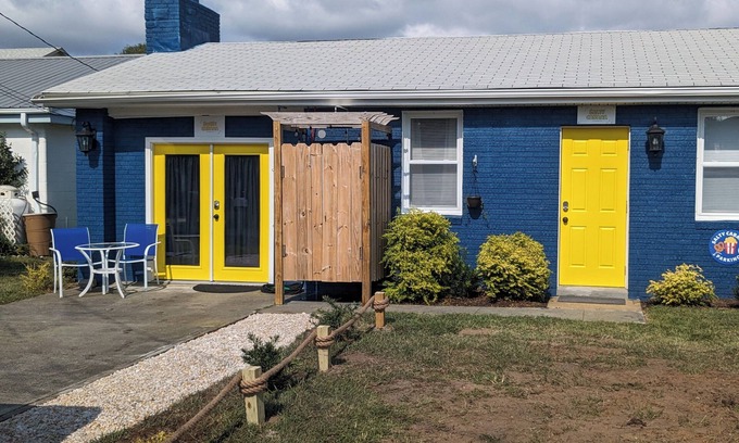 Kure Beach House | "SALTY CABANA" - 1 block to the beach!