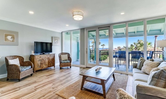 Fernandina Beach Apartment | Salty Smiles at Shipwatch on Amelia Island