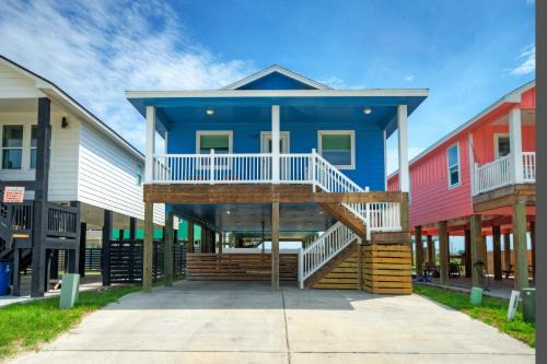 Cinnamon Shore House | Salty Texan by AvantStay Central Location Views