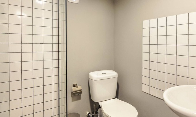 mtatsminda Hotel | Salve budget hotel in heart of Tbilisi