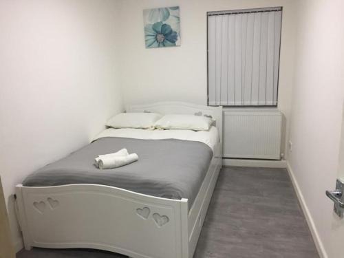 Rusholme House | Sama's Stylish Room 3