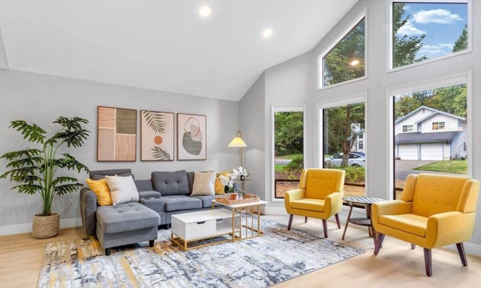 Sammamish House | Sammamish Family Friendly Home 4B3B | Skyline High