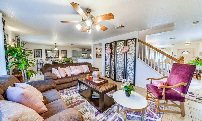 West San Antonio House | San Antonio House w/Pool ~ 9 Mi to Lackland AFB!