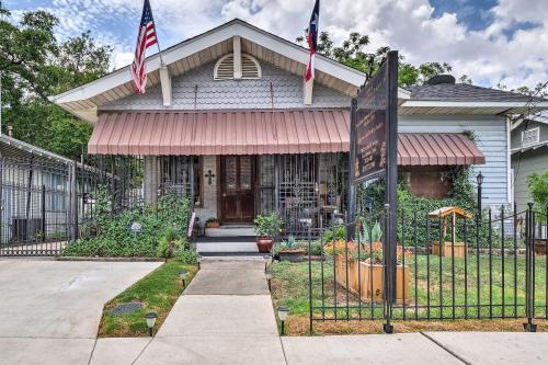 Tobin Hill Villa | San Antonio Rental with Courtyard Walk to Riverwalk