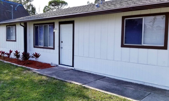 San Carlos Park House | San Carlos Paradise! 3 Bedroom/2 Bathroom House