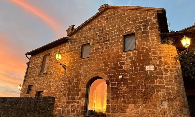 Orvieto House | San Giovenale Suite