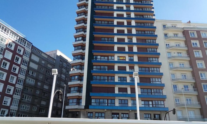 Gijon-Este Apartment | San Lorenzo - Marlux