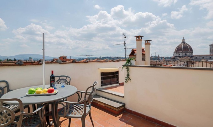 San Lorenzo Apartment | San Marco Apartment with Panoramic View