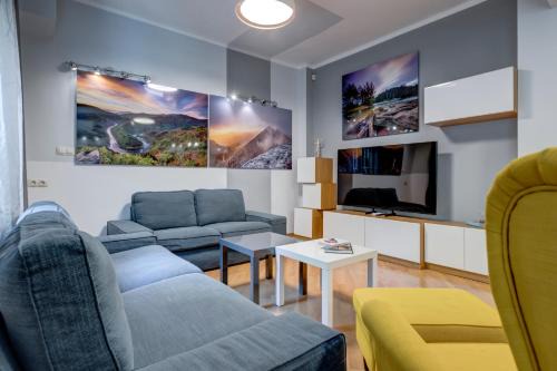 Oborishte Apartment | San Stefano 4 Free Parking 2 BRDM 100m Zaimov Park