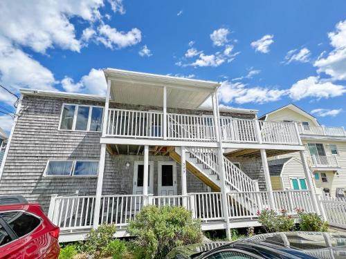 Wells Beach House | Sandcastle - W148 Brought to you by GetAway Vacations