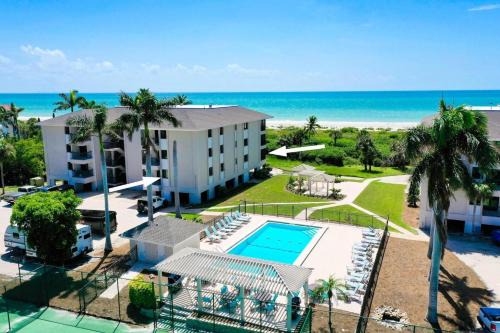 Sanibel House | Sanddollar #C104